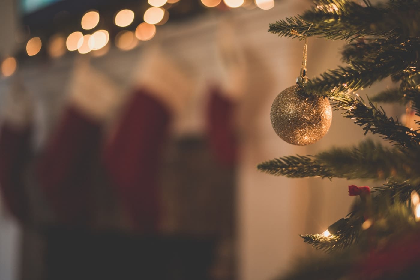 Outdoor Christmas Entertaining Australia: 12 Hosting Tips